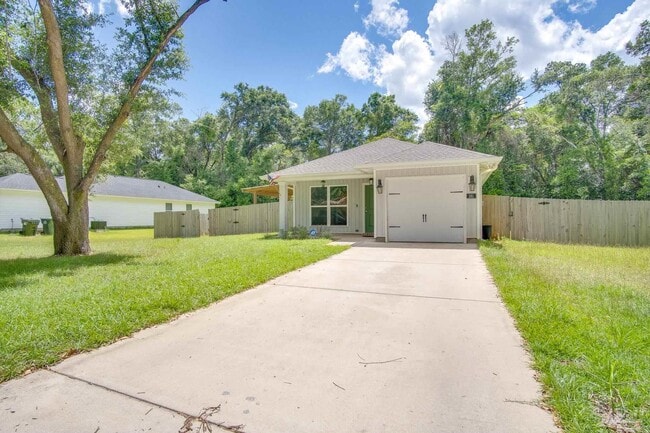 Building Photo - 161 Calvert Oaks Dr