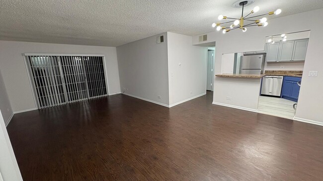 Building Photo - 1125 Pleasant Run Dr