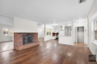 Building Photo - 188 STREET