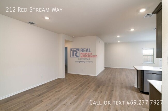 Building Photo - 212 Red Strm Wy