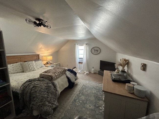 Building Photo - 3 Bed, 1 Bath House Close to Purdue, Mackey/Ross-Ade