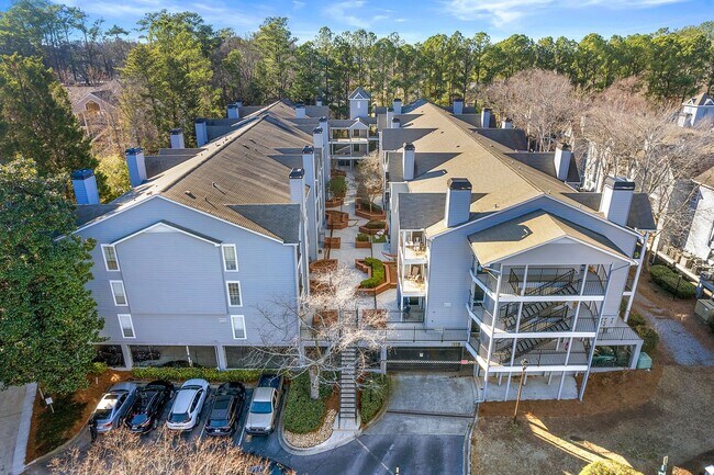 Building Photo - Get $500 OFF Luxury Renovated 1BR!!! — Move In by 12/21