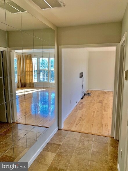 Building Photo - 6149 Stonehenge Pl