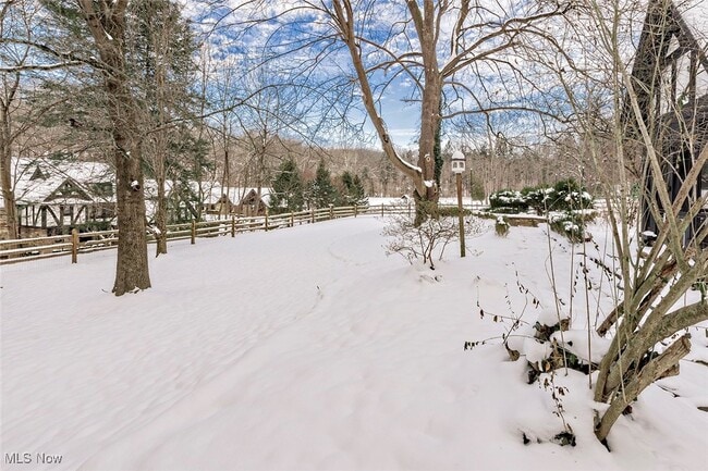 Building Photo - 7020 S Woodland Rd