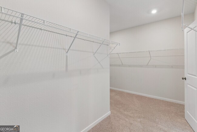 Building Photo - 208 Park View Ln