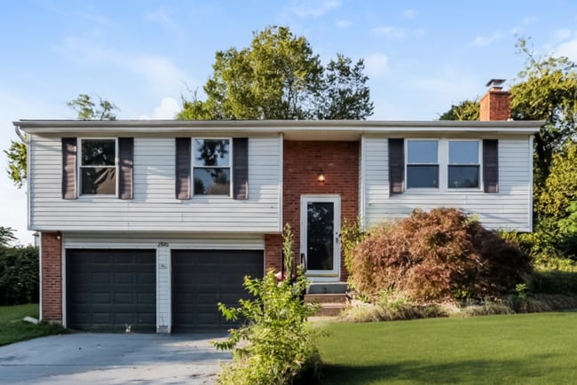 Primary Photo - 2920 Orchard Gate Ct