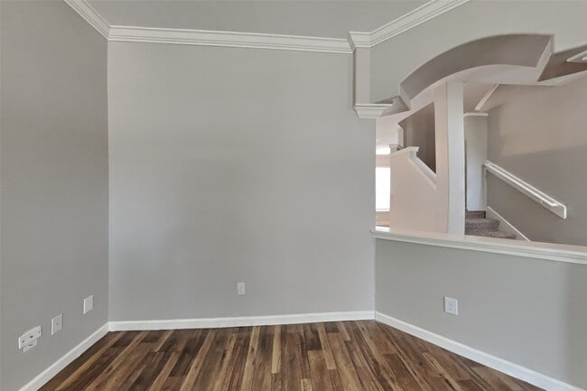 Building Photo - 10051 Rio Bravo Rd