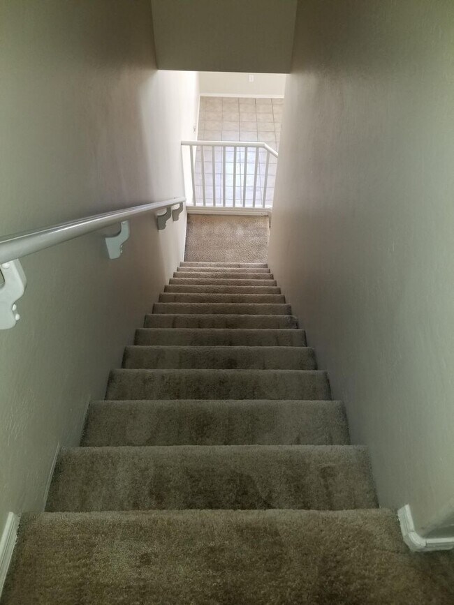 Building Photo - Spacious 3BD Home Near Downtown Phoenix & Major Freeways