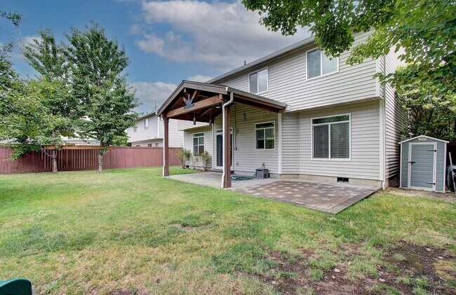 Building Photo - Large 2 Story 4bd 2.5ba Home in Vancouver