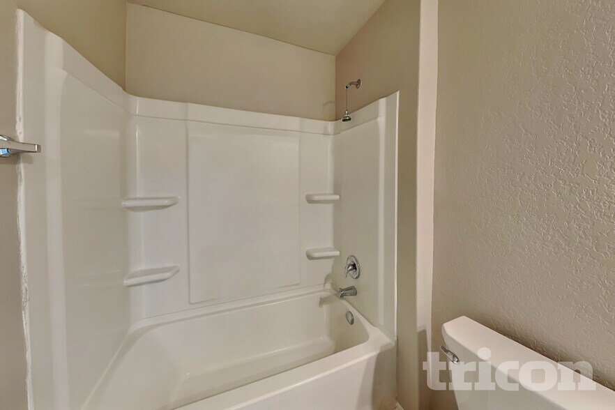 Building Photo - 8506 Amistad Cove
