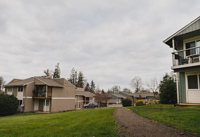 Building Photo - MeadowBrook Apartments