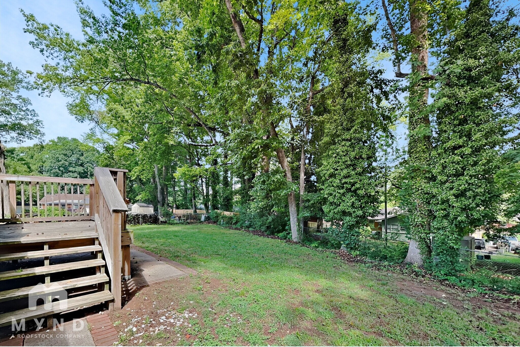Building Photo - 6143 Castle Ct