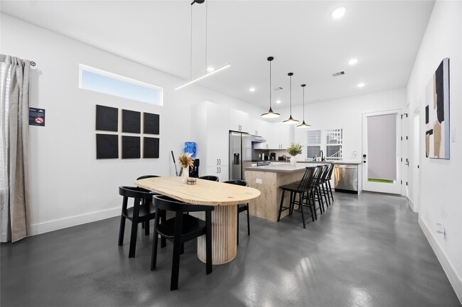 Building Photo - 4209 McKinney St