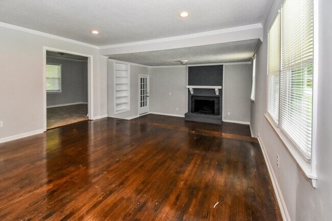 Building Photo - 2522 Brookshire Rd