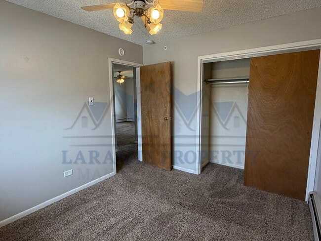 Building Photo - 415 S 26th St