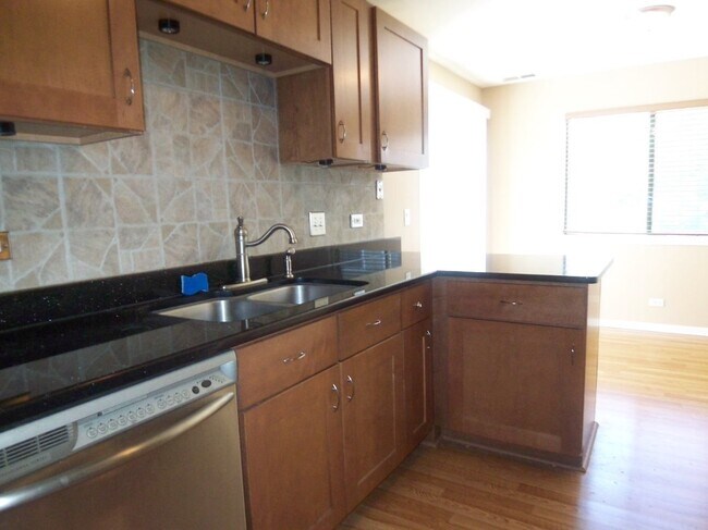 Building Photo - 314 Wildberry Ct