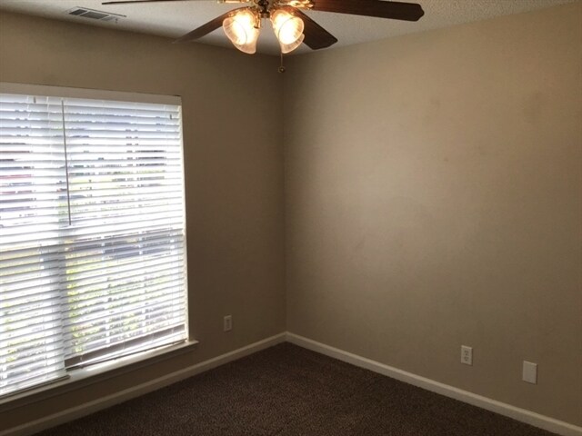 Building Photo - 437 Plantation Pl