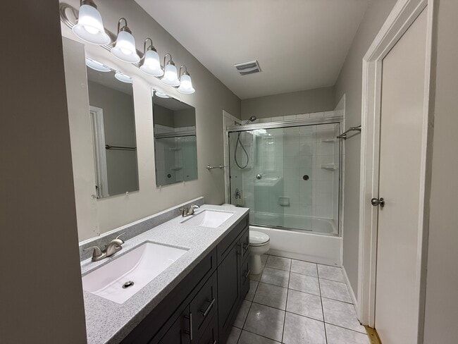 Building Photo - 371 Payson Cir