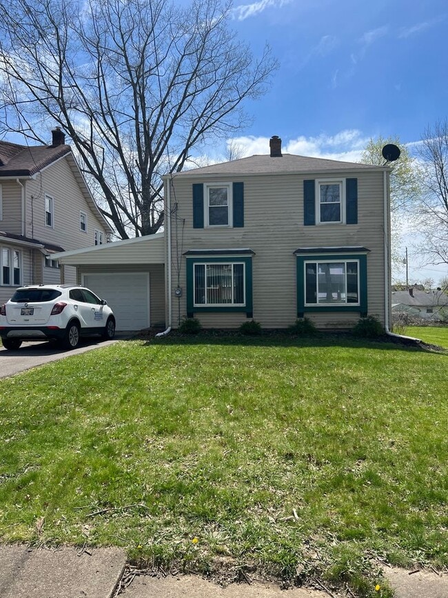 Primary Photo - 433 E Broadway Ave