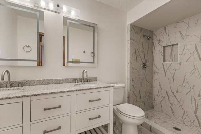 Building Photo - 630 S 276th E Ave