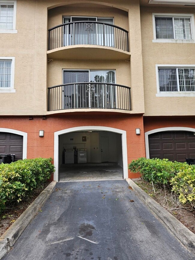 Building Photo - 4187 N Haverhill Rd