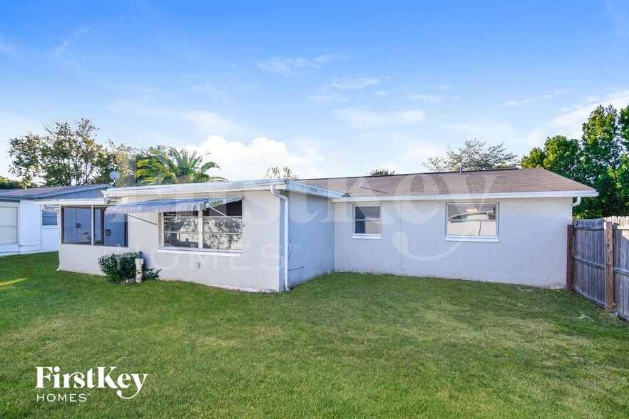 Building Photo - 9204 Lido Ln