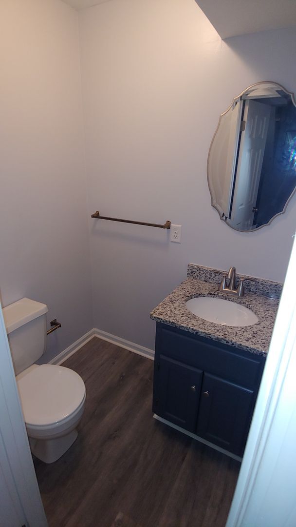Building Photo - 2 Bedroom Condo by Bryant-Denney