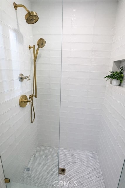 Building Photo - 611 Avenue C