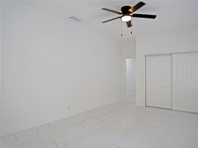 Building Photo - 5014 Dr. M.L.K. Jr St S