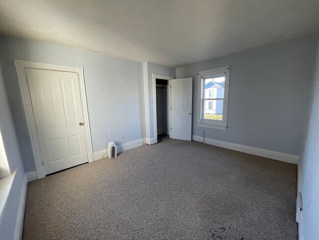 Building Photo - 559 Jefferson Street