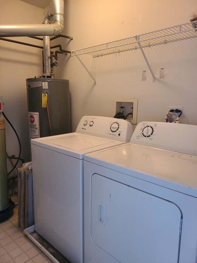 Building Photo - 100 Harvest Gate Rd