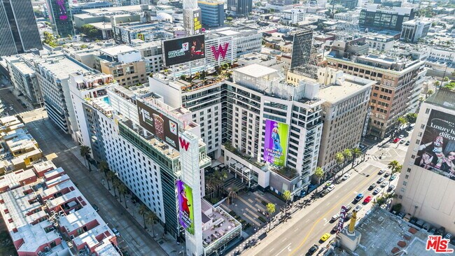 Building Photo - 6250 Hollywood Blvd