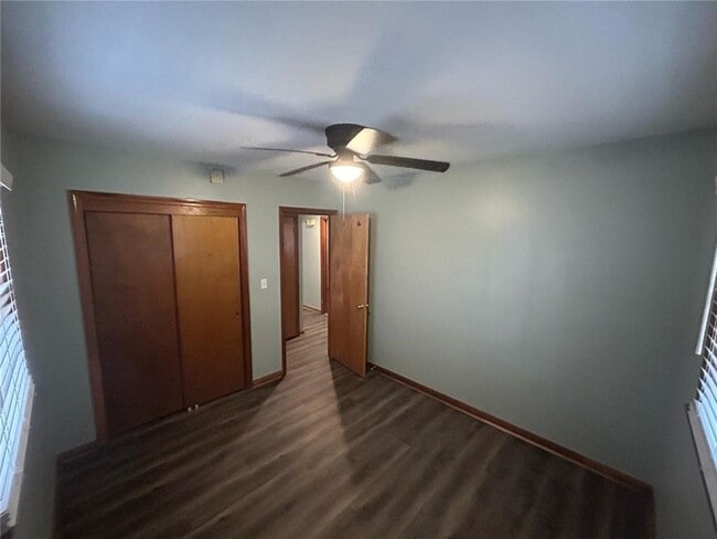 Building Photo - 106 Eleanor Cir