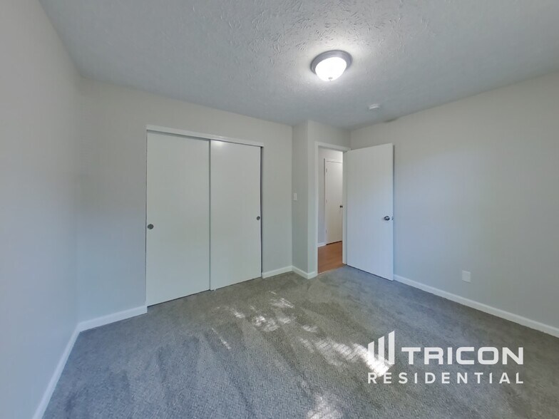 Building Photo - 6034 Buell Ln