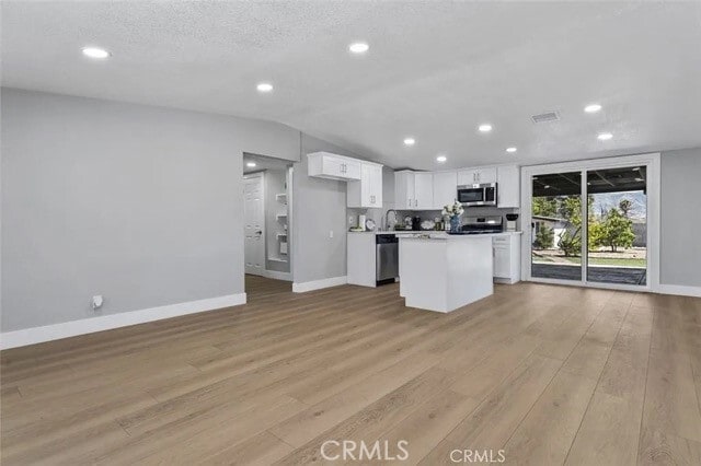 Building Photo - 456 E Repplier Rd