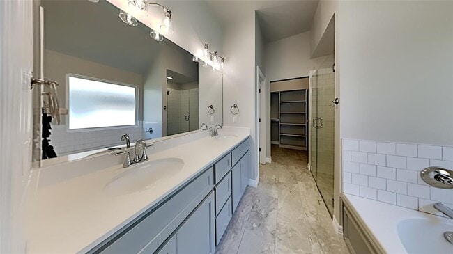 Building Photo - 9412 NW 86th St
