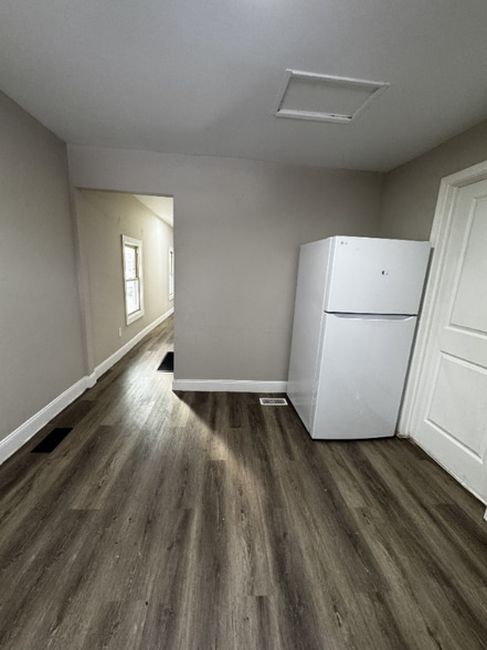 Building Photo - 212 Stevens Ave