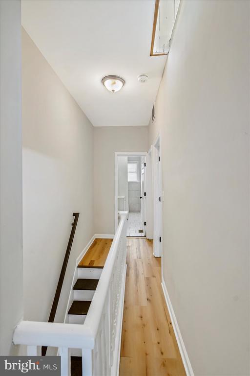 Building Photo - 705 N Milton Ave