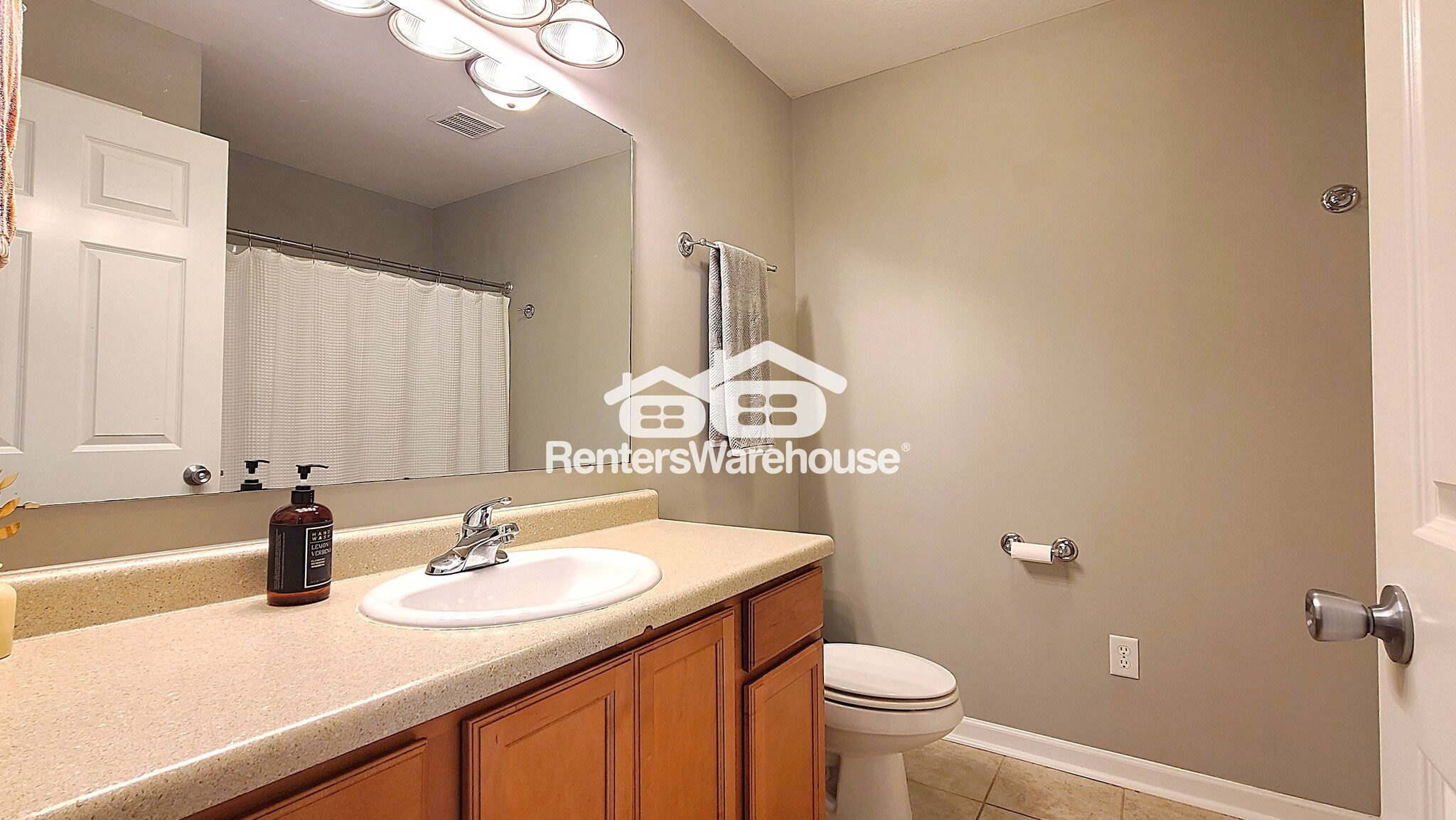 Building Photo - 319 4th St N