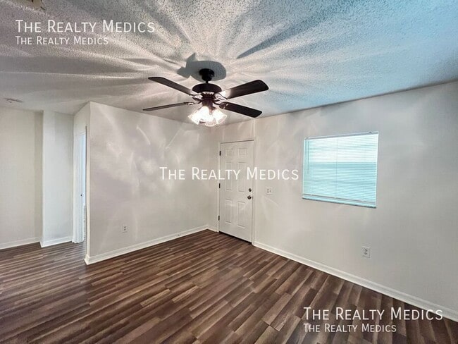 Building Photo - 1118 Tuskegee St