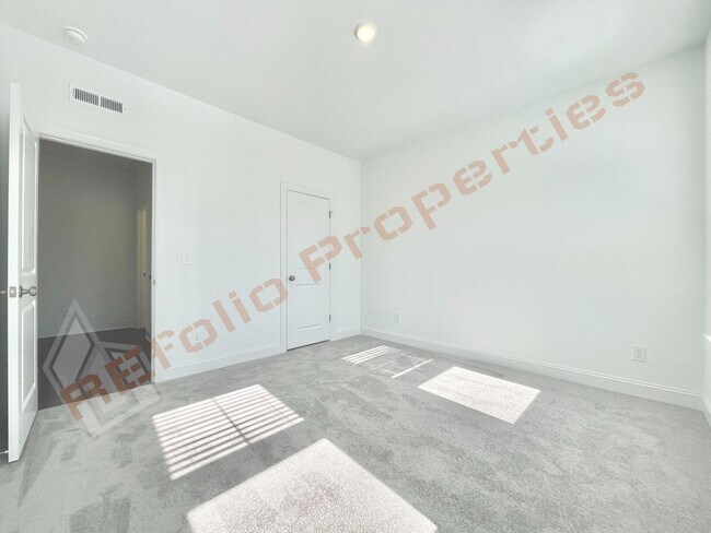 Building Photo - 709 Hardin Hill Lane