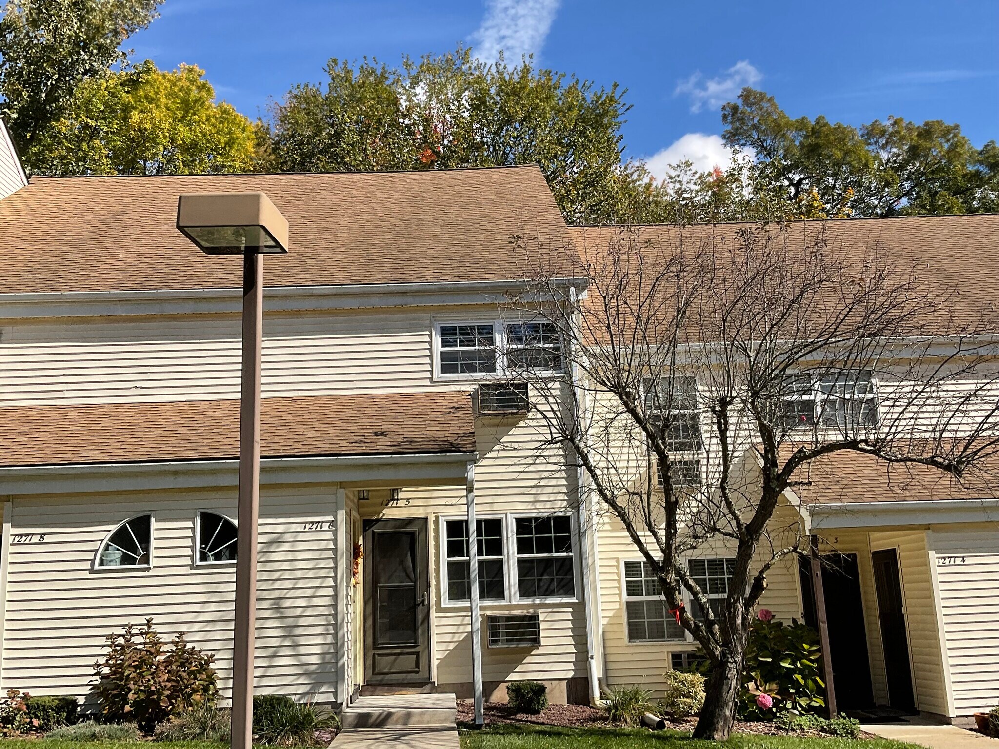 Building Photo - 1271 Washington St