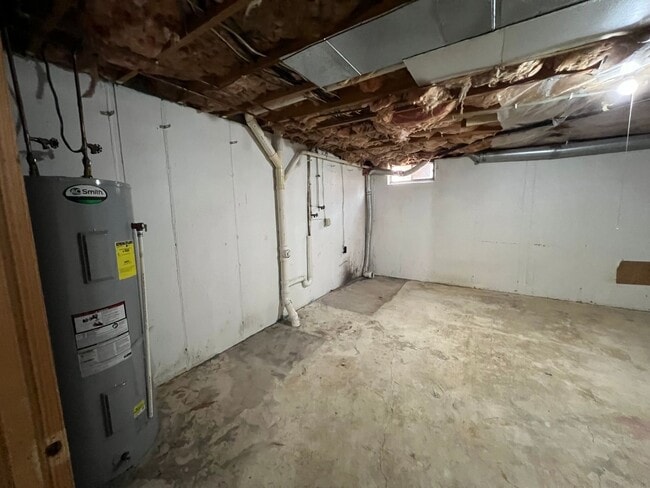 Building Photo - 3BR Townhome - Northampton School District
