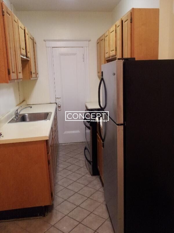 Building Photo - 1610A Massachusetts Ave. Unit 1B