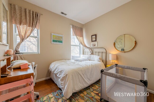 Building Photo - 1350 W Augusta-3