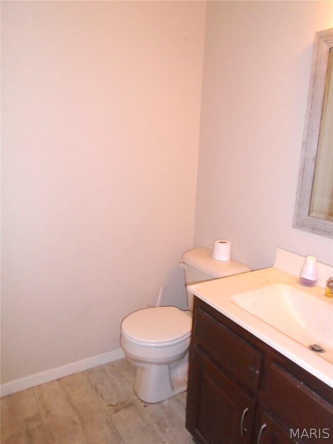 Building Photo - 1109 Peachtree Ct