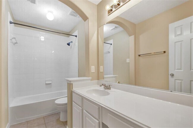 Building Photo - 26011 N Lakefair Dr