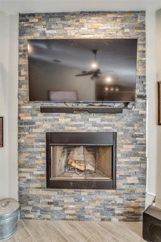 Building Photo - 2621 White Rock Dr