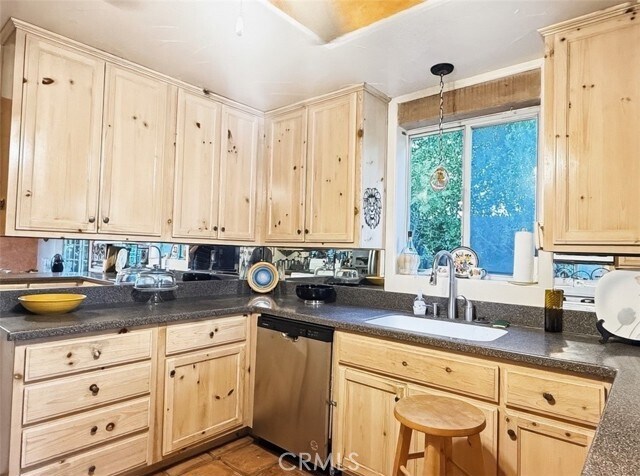 Building Photo - 1932 S Barona Rd