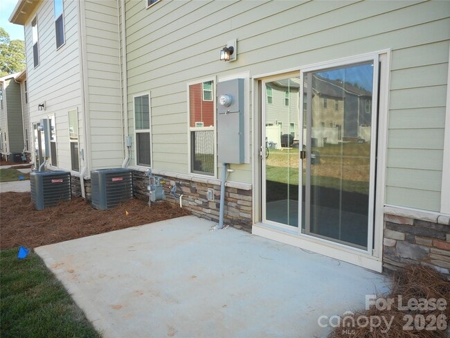 Building Photo - 322 Willow Wood Ct